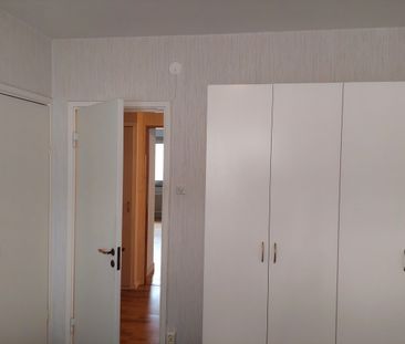 Heljestrandsgatan, Eskilstuna - Photo 2