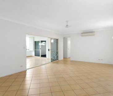 Unit 405/2 Greenslopes Street, - Photo 2