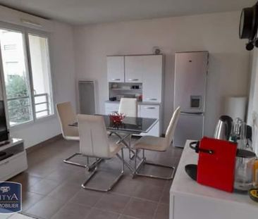 Location Appartement 1 pièce 32m² LA SEYNE SUR MER 83500 - Photo 1