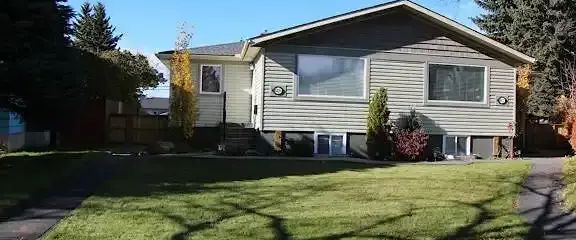 Beautiful Inner City Mayland Hts. UTIL INCLUDE | Calgary - Photo 1