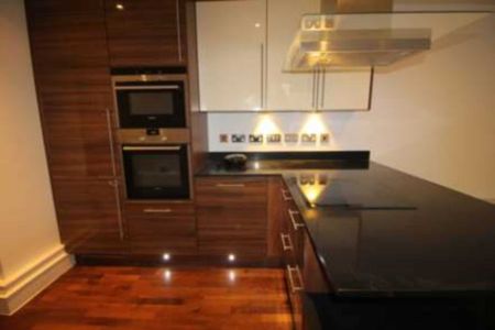 Price £2,250 pcm - Available Now - Unfurnished - Photo 3