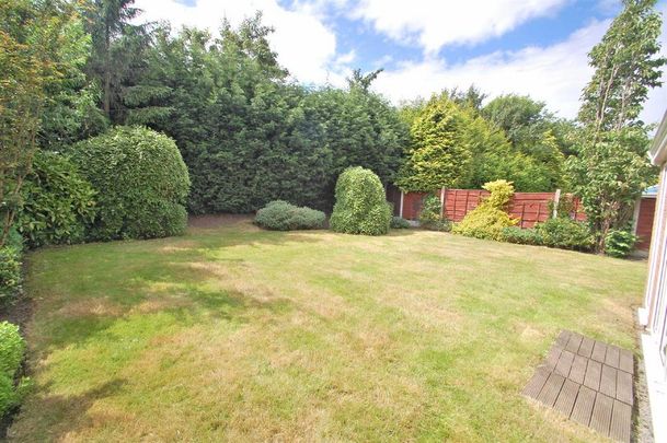 4 bedroom detached house to rent - Photo 1