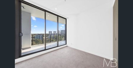 MODERN LUXURY LIVING WITH PANORAMIC DISTANT VIEWS - Photo 2