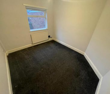 2 bedroom bungalow to rent - Photo 2