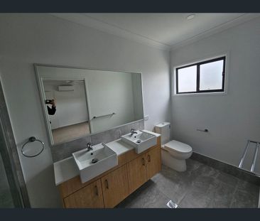 21 Cradle Cres, Banya, Qld 4551 - Photo 3