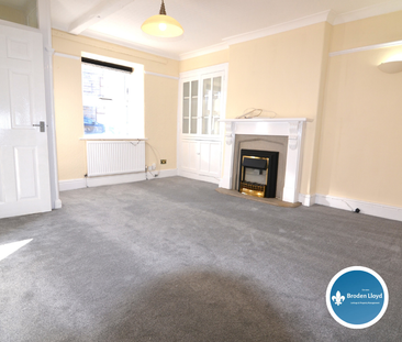 2 bedroom character property to rent - Photo 2