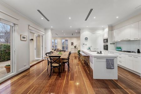 Thinking of selling? Contact our agent - Photo 4