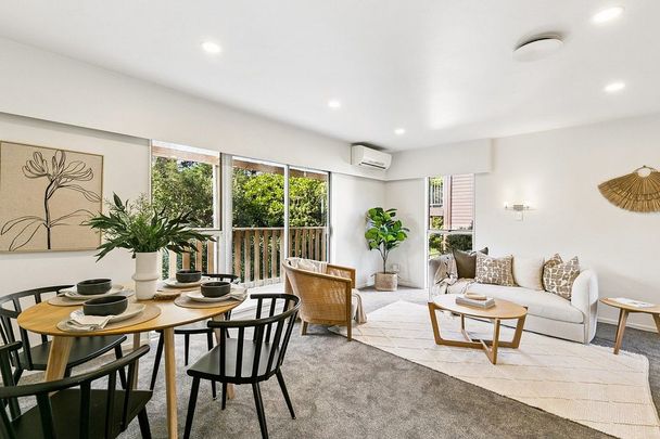 Charming 2BR Home in Churton Park - Photo 1