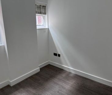 1 Bed Flat, Bank Mansions, NW11 - Photo 4