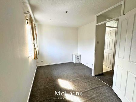 Moorland Gardens, Luton, LU2 - Photo 2