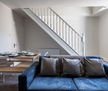 Eglinton Street - Photo 3