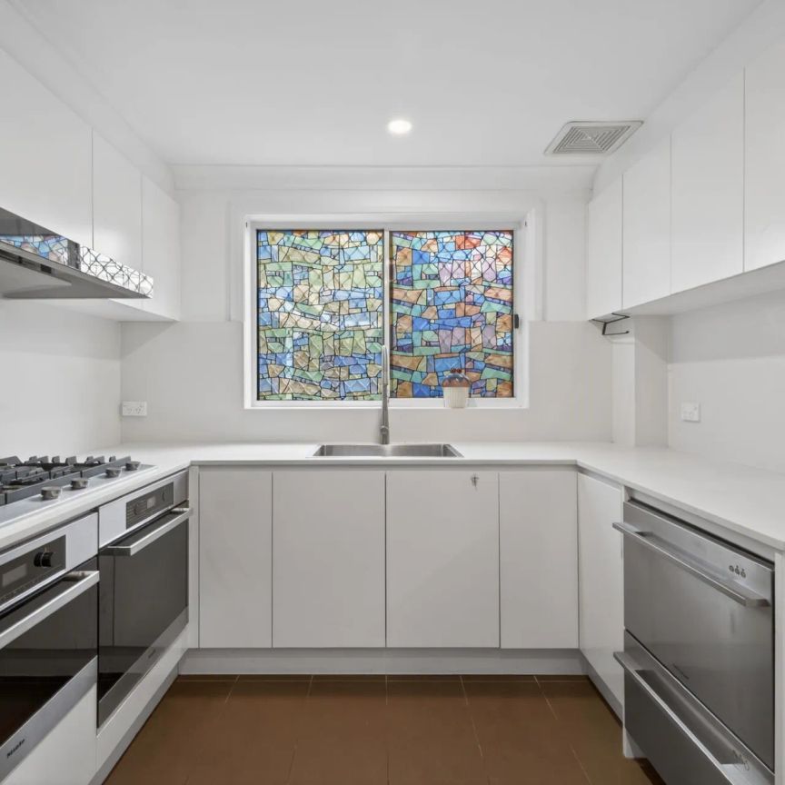 Light-Filled & Beautifully Updated Family Townhouse - Photo 1