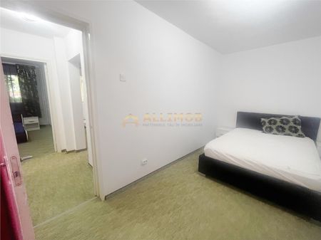 Inchiriere apartament 3 camere, 55 mp, zona Vest – Ploie?ti - Fotografie 5