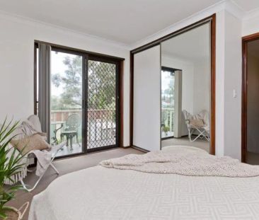 “EXCEPTIONAL TOWNHOUSE LIVING” - Photo 4