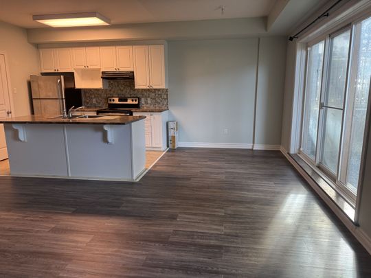 For Lease - 190 Hornchurch Lane Unit# B, Barrhaven, Ontario - Photo 1