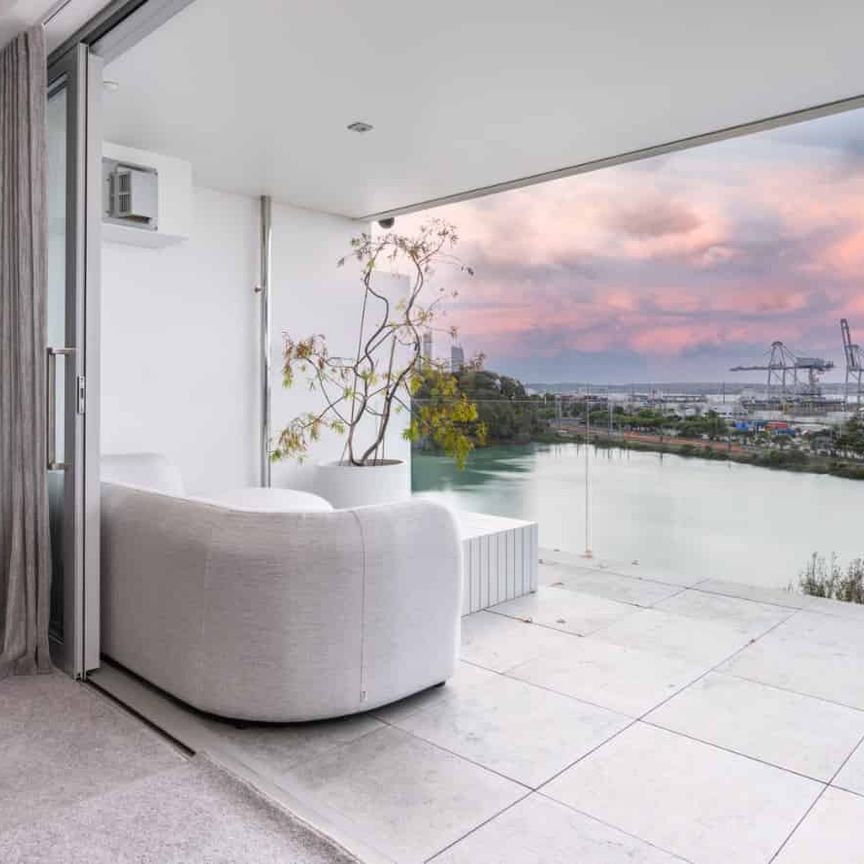 Luxury Apartment Parnell - Photo 1