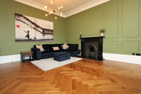 2 bedroom flat to rent - Photo 2