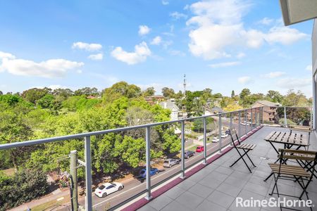 Modern & Stylish Apartment - Photo 4