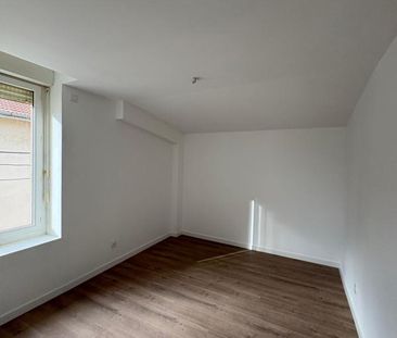Location Maison 4 pièces 78m² ROMANS SUR ISERE 26100 - Photo 4