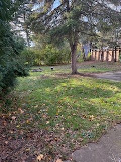 For Lease - 416 Lees Lane, Oakville, Ontario - Photo 2