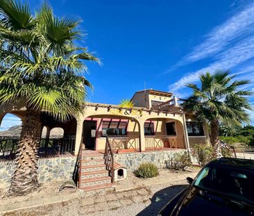 CHALET FOR RENT NEAR ORIHUELA - ALICANTE PROVINCE - Photo 4