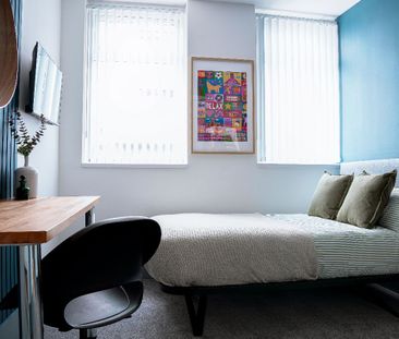 Borough Hotel, Great Crosshall Street, Liverpool. - Photo 5