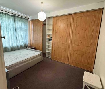 One Bedroom Maisonette Property for let in Harrow - Photo 4