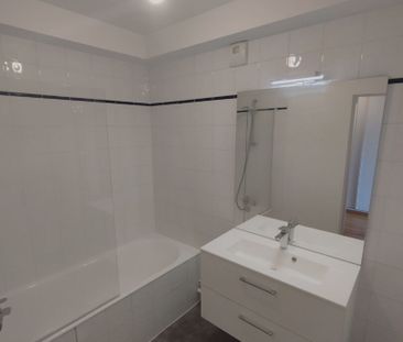 Appartement Paris 1 pièce(s) 33 m2 - Photo 3