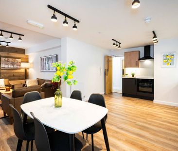 1 bedroom in a flat share to rent - Photo 4