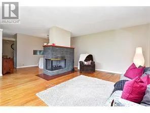 14 GREENWICH AVENUE - Photo 2