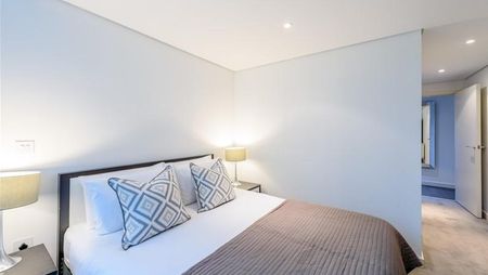 3 bedroom flat to rent - Photo 5