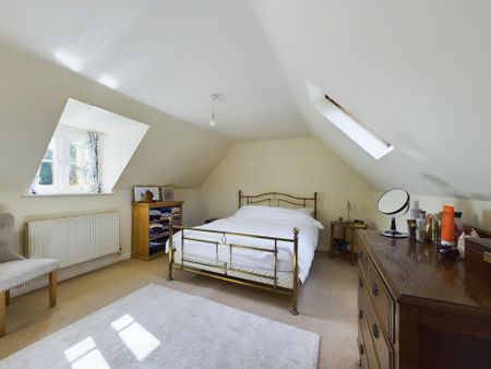 3 bedroom semi-detached house to rent - Photo 3