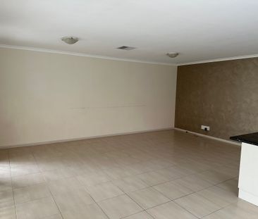 4 Bedroom Family Home with Stunning Entertaining Area - Photo 6