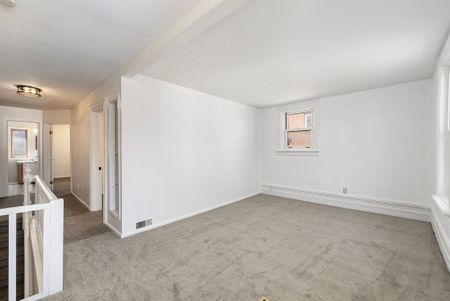 For Lease - 30 Foster Street, West Centre Town, Ontario - Photo 2