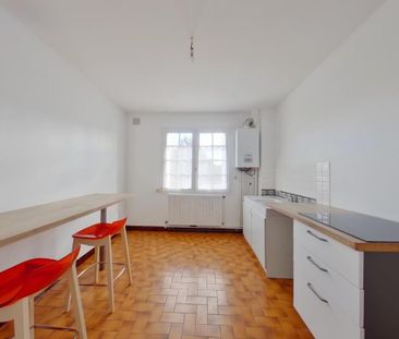 Location Appartement 3 pièces 76m² CHATELLERAULT 86100 - Photo 4
