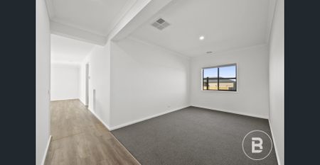 STUNNING FAMILY HOME IN WINTER VALLEY - Photo 2