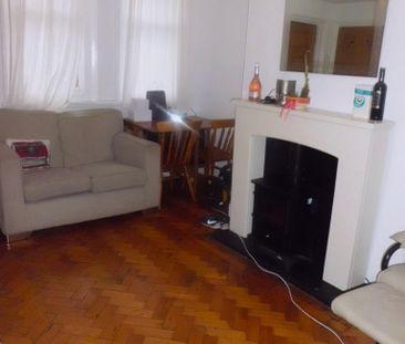 4 bedroom house to rent - Photo 2