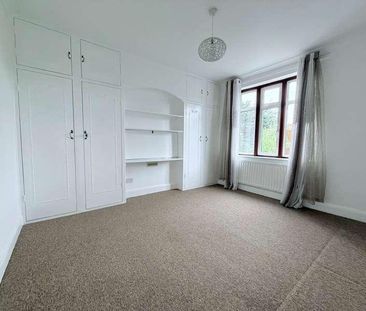 Surbiton, Surrey, KT6 - Photo 6