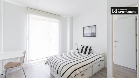 madrid, Community of Madrid 28039 - Photo 4