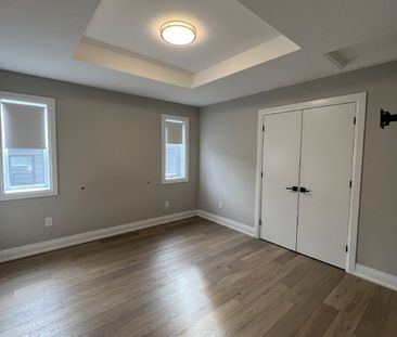 427 Ravenhill Avenue - 3 - Photo 5