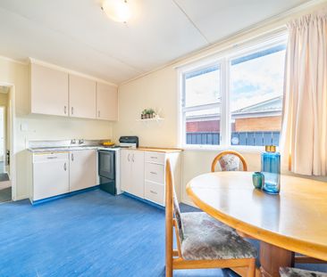 Clouston Park Living - Photo 3