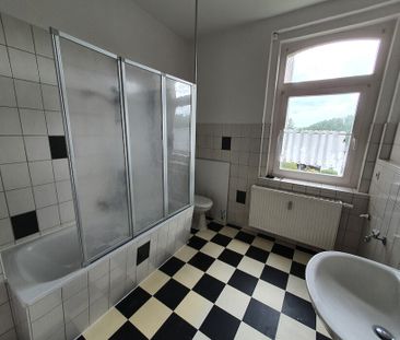 Schöne 2 - Zimmerwohnung - 1. Obergeschoss - in Falkenstein - Photo 5