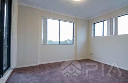 Stylish 1 bedroom Apartment with car space, walk to Norwest Metro - Photo 5