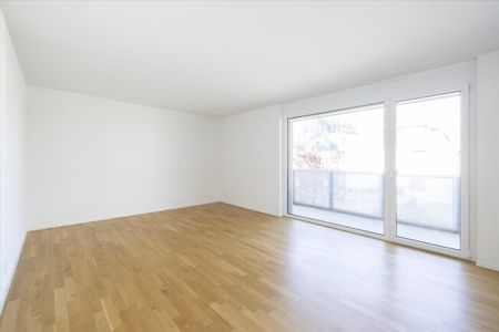 Spacious, sunny and close to Lake Walenstadt - Photo 2