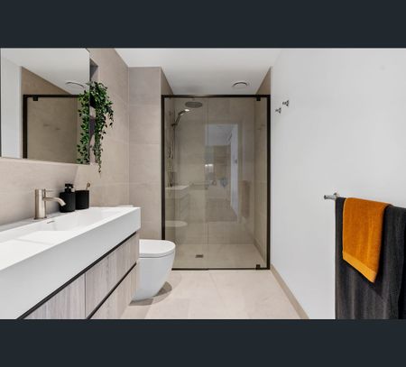 810/689 La Trobe St, Docklands, Vic 3008 - Photo 2