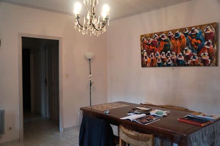 Location Appartement 3 pièces 81m² - Photo 2