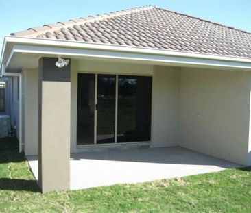 FAMILY HOME CLOSE TO THE BEACH - Photo 3