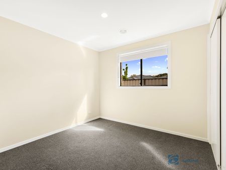 22 Maple Edge Way, 3338, Brookfield Vic - Photo 4