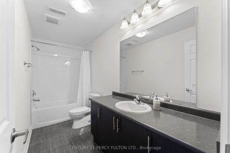 49 Christine Elliott Avenue #Basement apartment - Photo 5