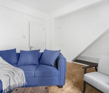 5 bedroom terraced house to rent - Photo 2